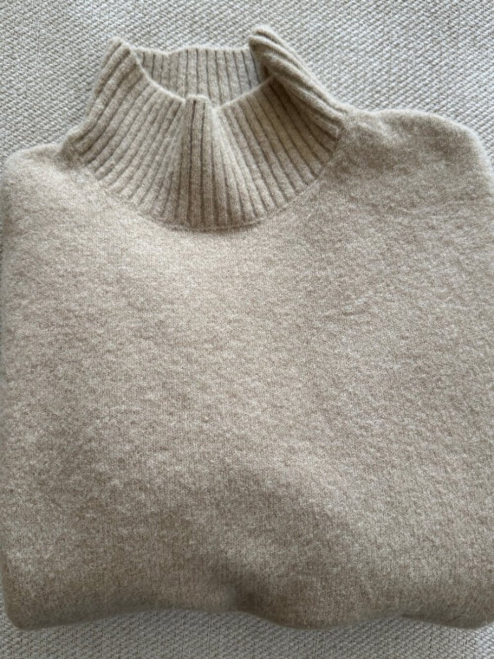 Zara Mock Neck Sweater in Oatmeal Size Large